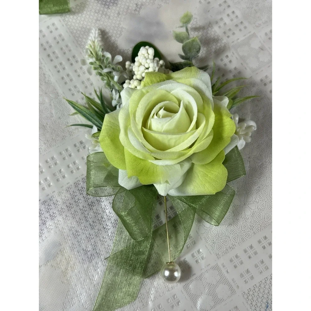 Yelinart 2Pcs Green Corsage and Men Boutonniere Homecoming Accesories Suit